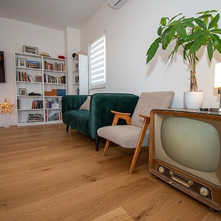 Apartment Nikola Kaštel Novi Esterno foto