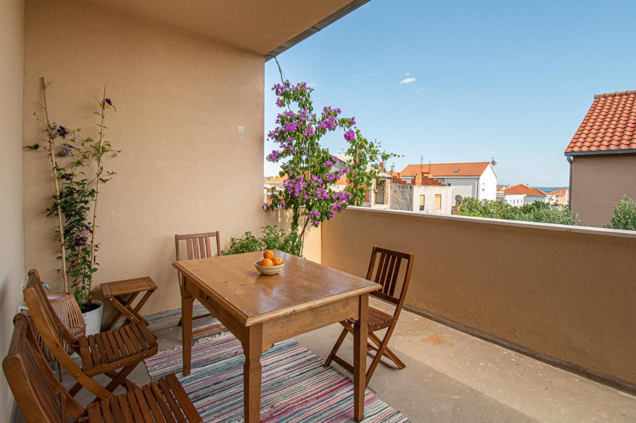Apartment Nikola Kaštel Novi Esterno foto